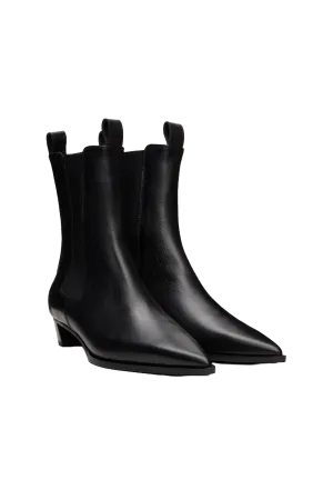 Black Kiki Chelsea Boots