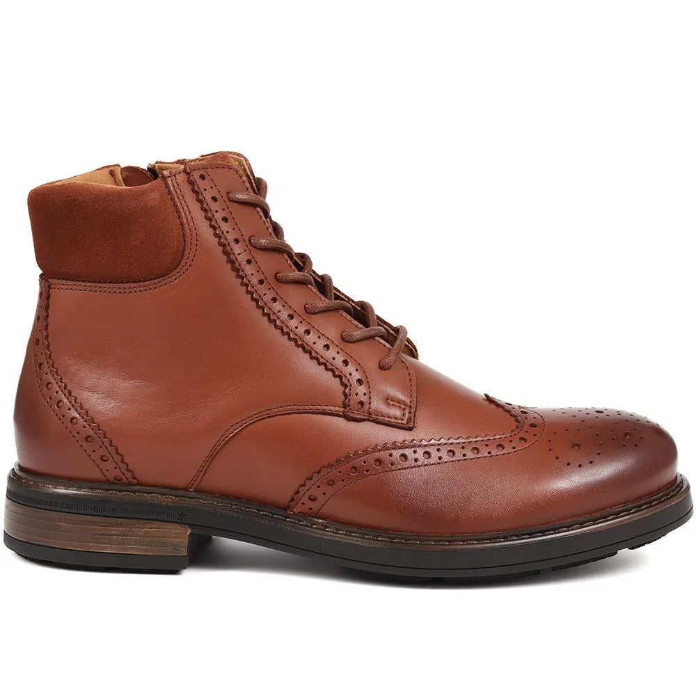 Brogue Detailed Leather Boots - DEON / 324 500