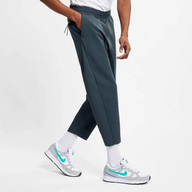 Nike Men&#39;s Lifestyle Ar1562-427 Crop Woven Pants Grey