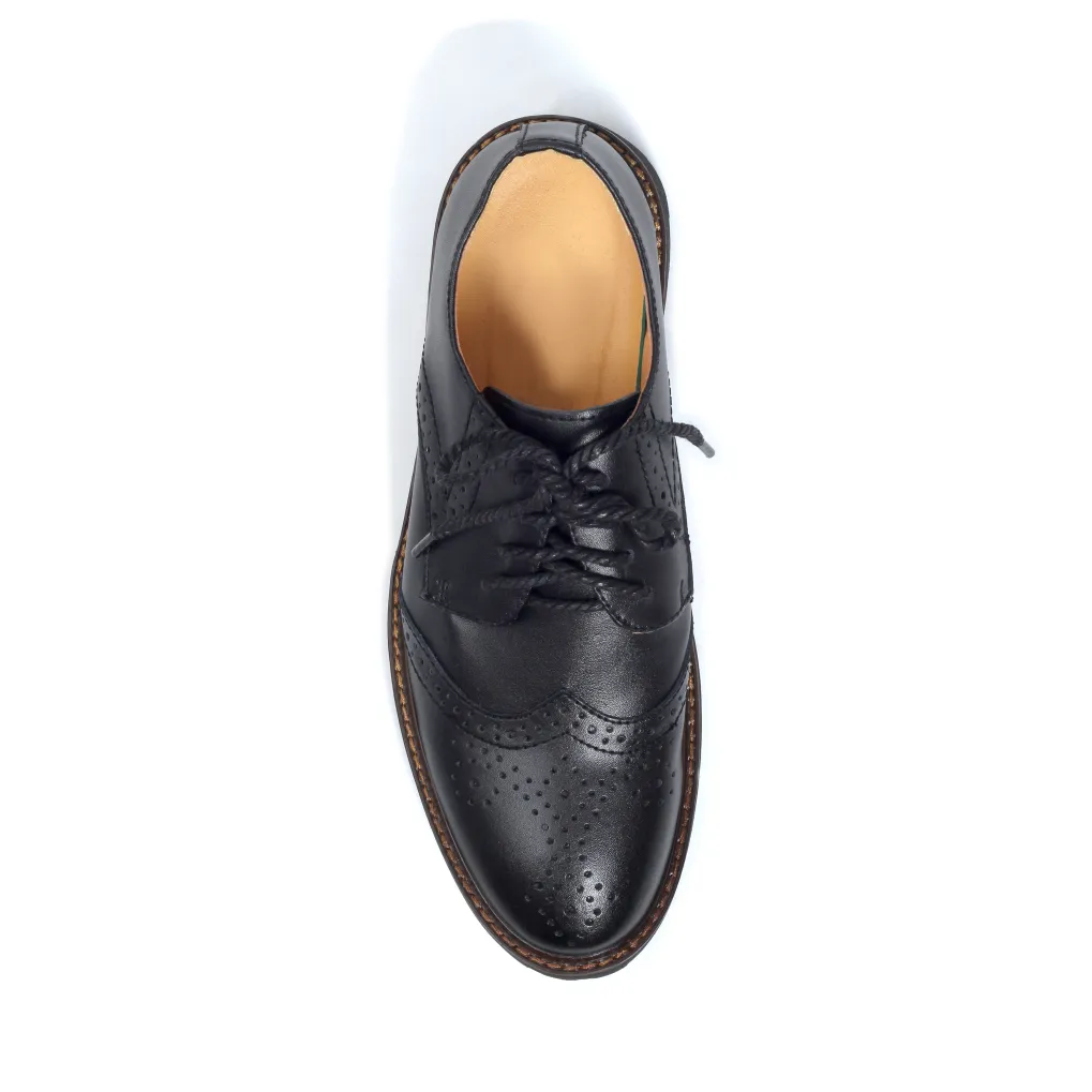 The Roguish Brogues in Black